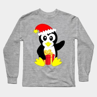 Cute penguin with christmas present Long Sleeve T-Shirt